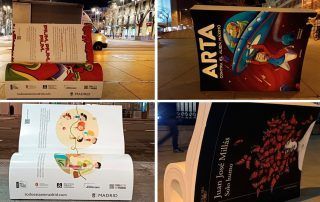 Bancos con forma de libro