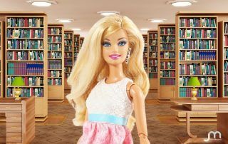 Barbie en biblioteca