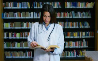 Bibliotecario / documentalista especializado en Ciencias de la Salud
