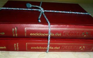 "Enciclopedia del Fútbol" by Nacho (CC BY 2.0)