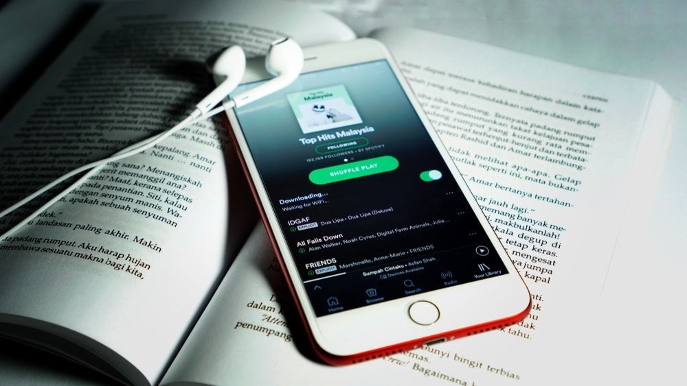 La Biblioteca Municipal de Burgos da los buenos días con música