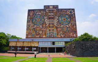 La UNAM pone a disposición del público sus acervos bibliográficos y hemerográficos