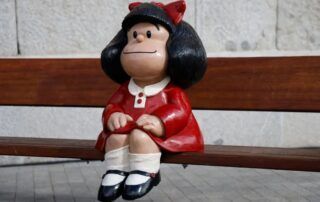 La ciudad de Madrid recibe la escultura de Mafalda