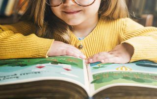 Lectura de libros infantiles